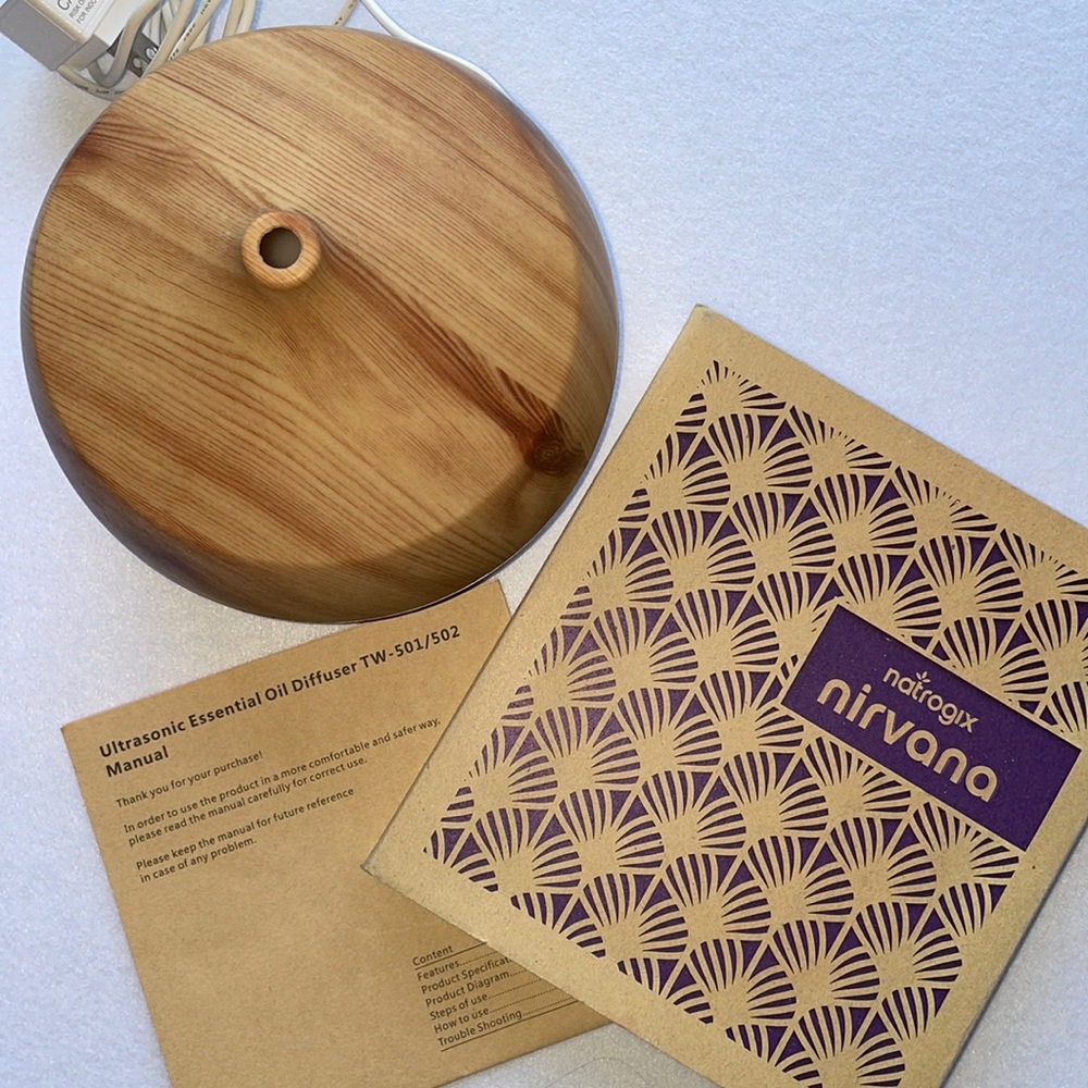 Ultrasonic essential oil diffuser with 18 essential oils set